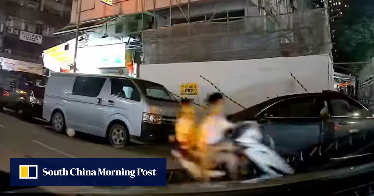 Polisi Hong Kong menangkap anak laki-laki, 13, atas video aksi skuter sembrono